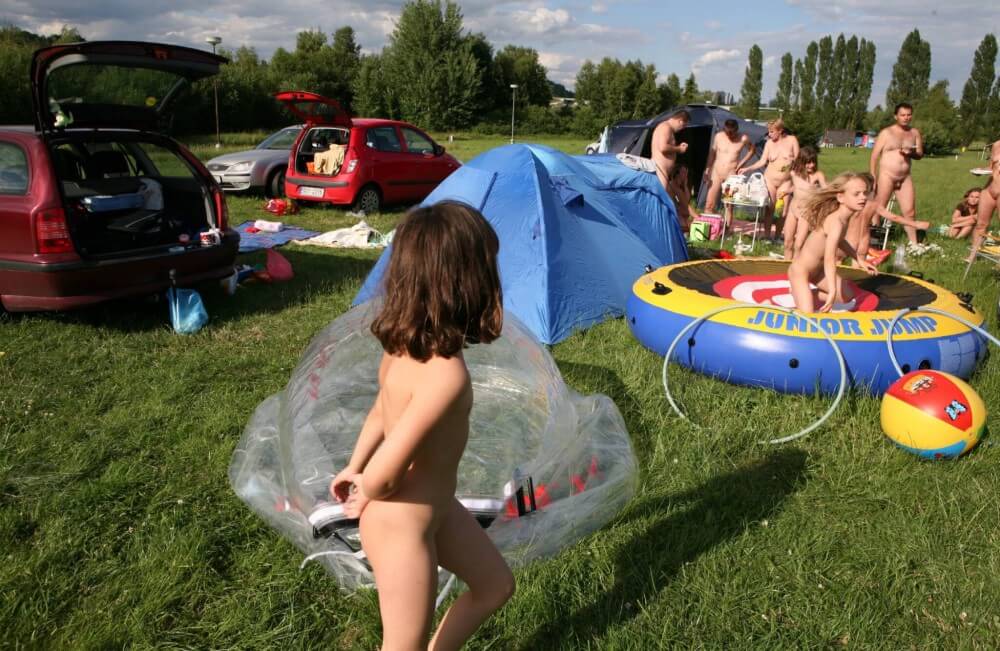 FKK Camp Day Two big gallery - Types of recreation in nudist destinations