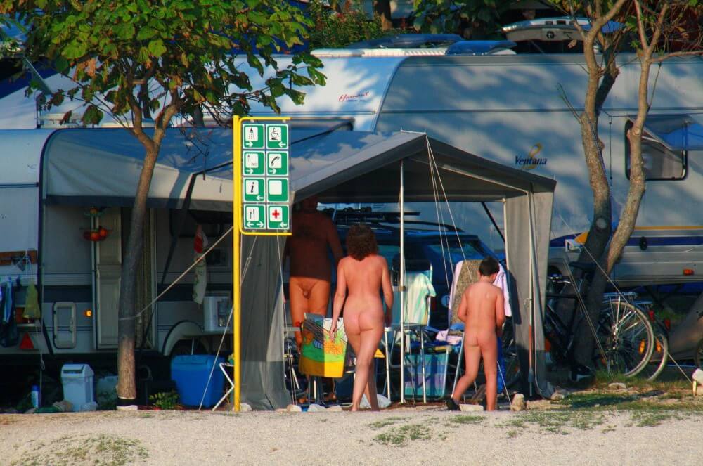 Ula FKK Camping photo gallery - Openness to the world and new ideas is an important quality of naturists