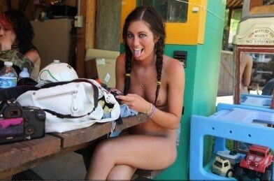 Outdoor Activity Bonanza Big Photo Gallery - Events with completely naked people
