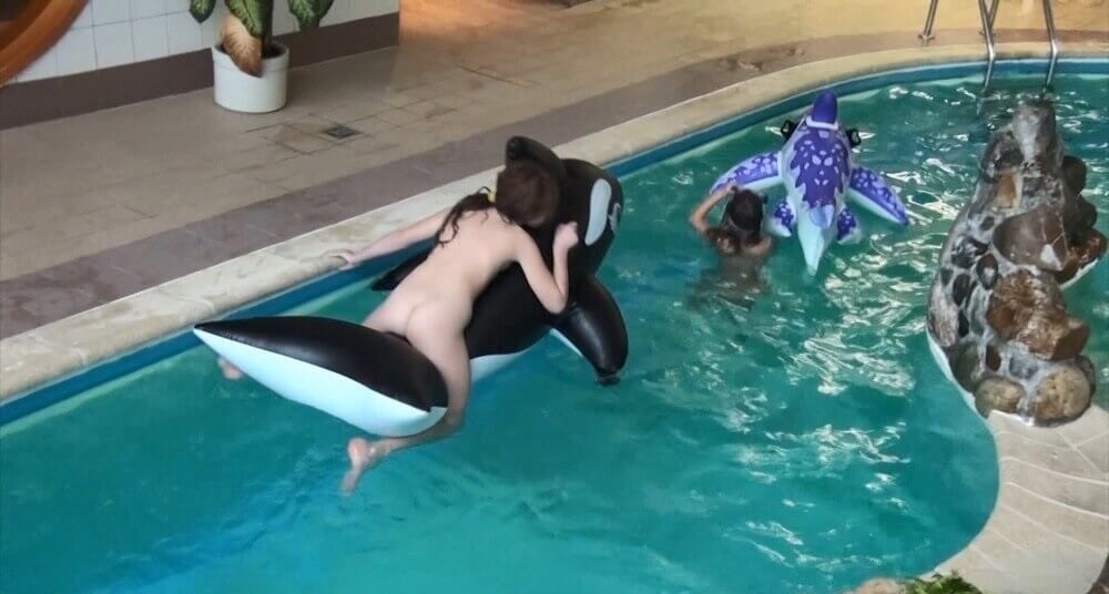 Naturism in the pool Full HD - The naked body is an expression of beauty