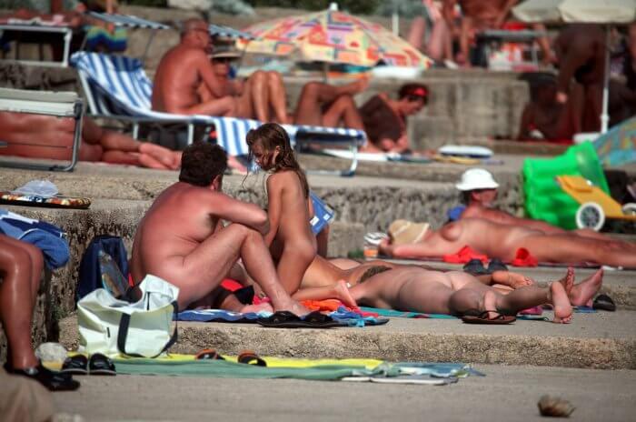 Passing Through Shores photo - Events with completely naked people