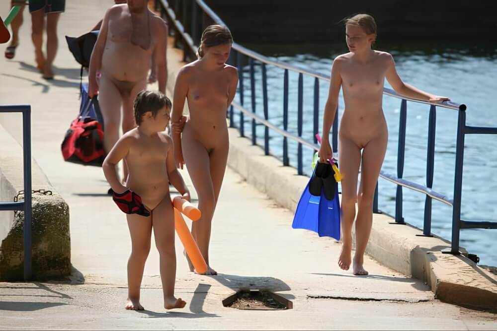Naturism photo gallery # 11 - Naturism and Environmental Awareness