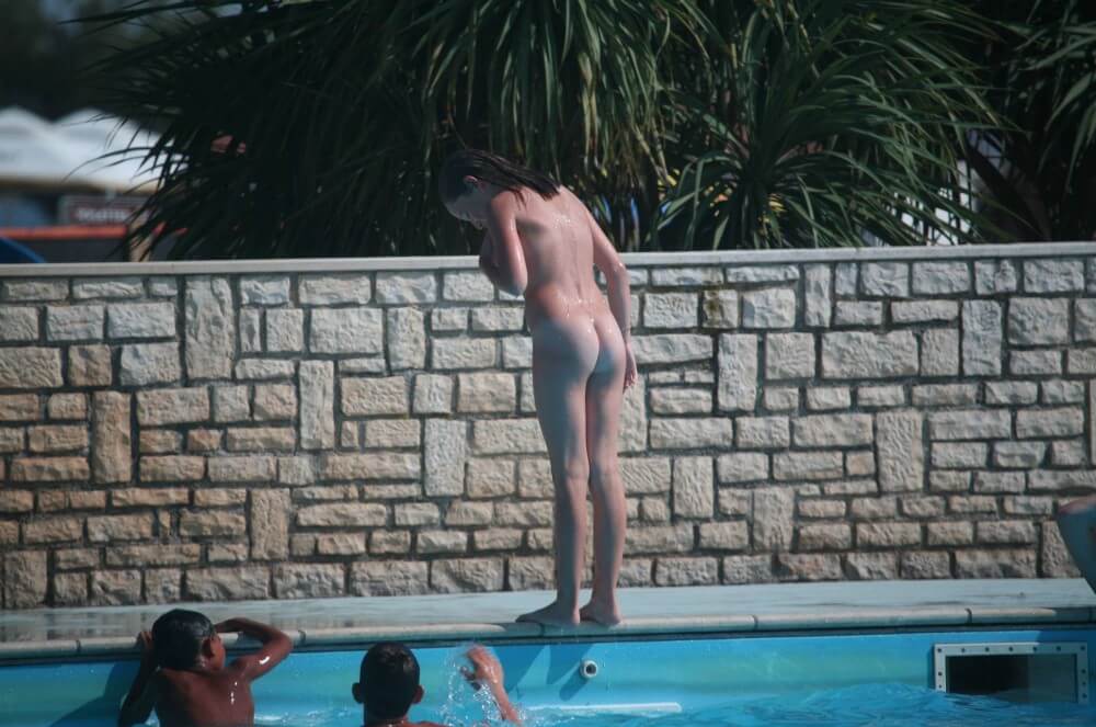 Naturist Pool-Side Singles pics - There are many political figures among the movements supporters