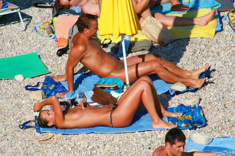 Ula FKK Bikini Couples Day pics - Nudity helps one feel a sense of freedom and liberation