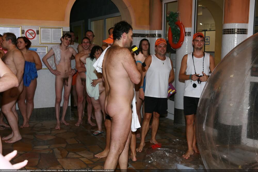Naturism photo gallery # 56 - It is a way to get closer to nature and its rhythms