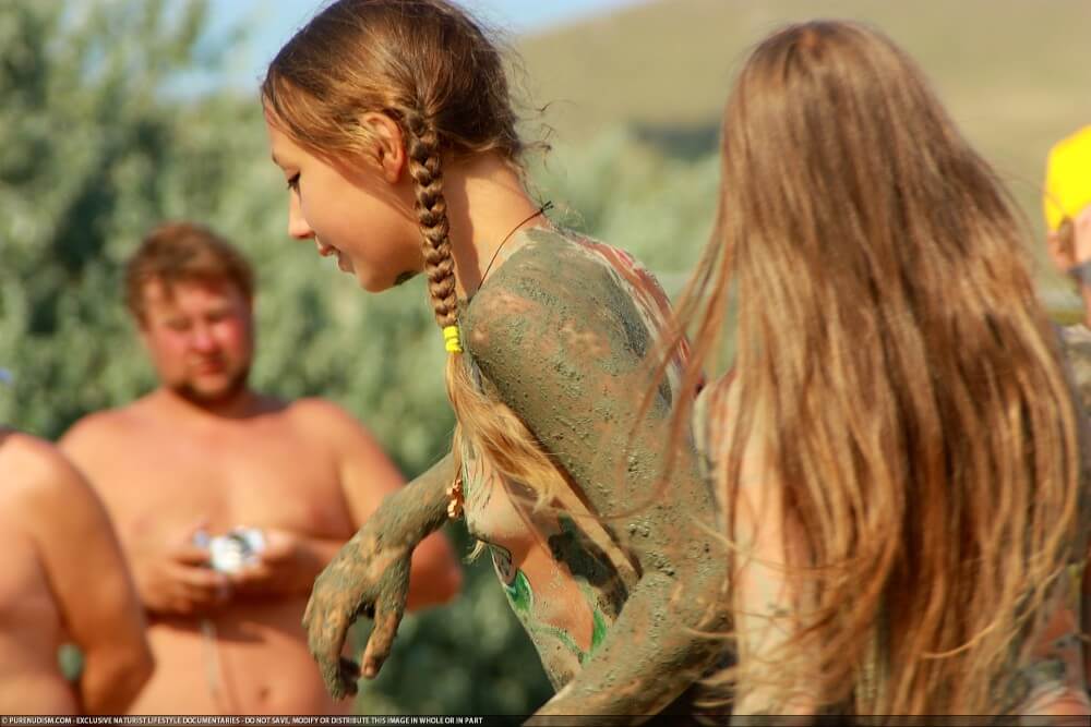 Premium Content # 36 - Naturism helps break free from body stereotypes