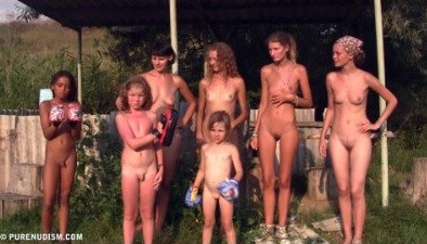 Coastral Paradise Full HD - Nature provides the energy and strength for life, and well simply be naked