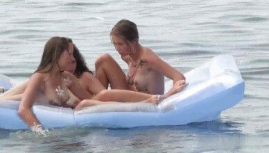 Body Art Nudist Beach 2 video Full HD - Nudity helps us better understand ourselves and those around us