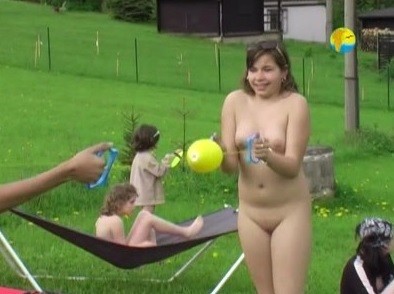 Naturist Freedom: Meadow - The pursuit of naturalness and freedom