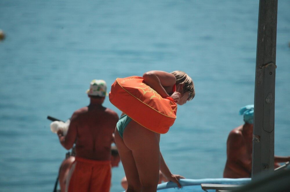 Sunnyside Water Shore pics - Nudity helps one feel a sense of freedom and liberation