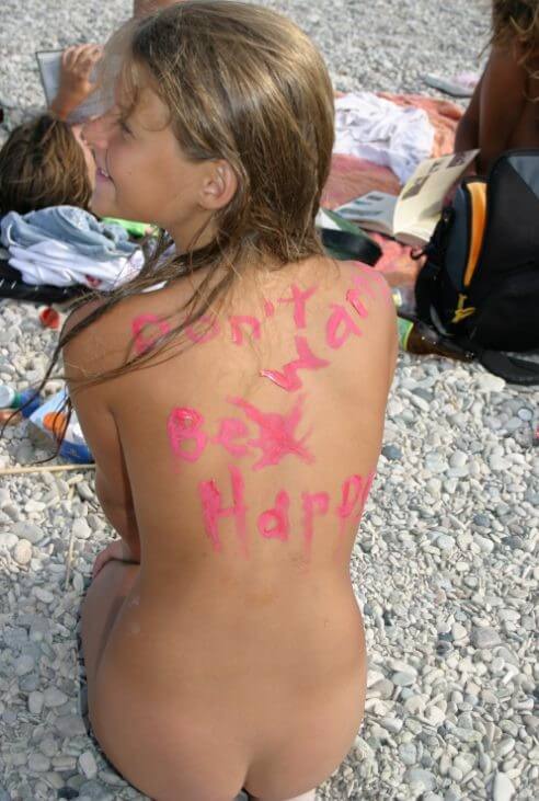 Osez vivre nu… Documentary naturism - Nudity as an expression of natural beauty