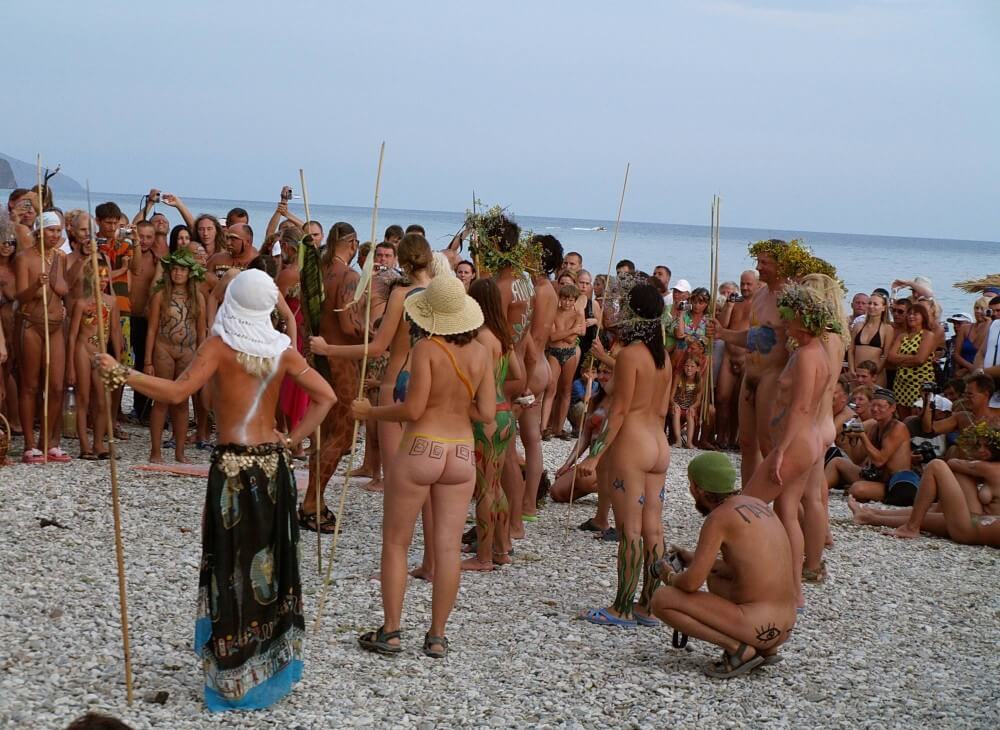 Naturist Party Mega Bash pics - Nudism means fewer complexes