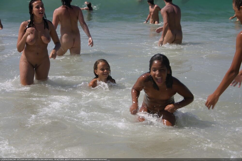 Brazil naturism photo set 4 - Naturism as a Way to Connect with Nature