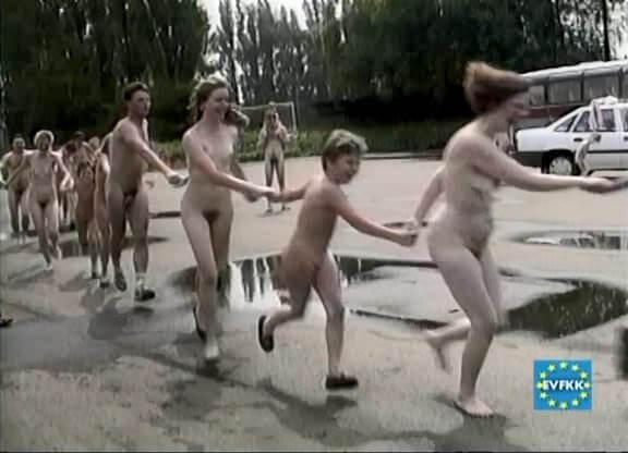Helios Natura: Tutti-Frutti Nudie - Eurovid FKK - Nudity is perceived as a natural way of life